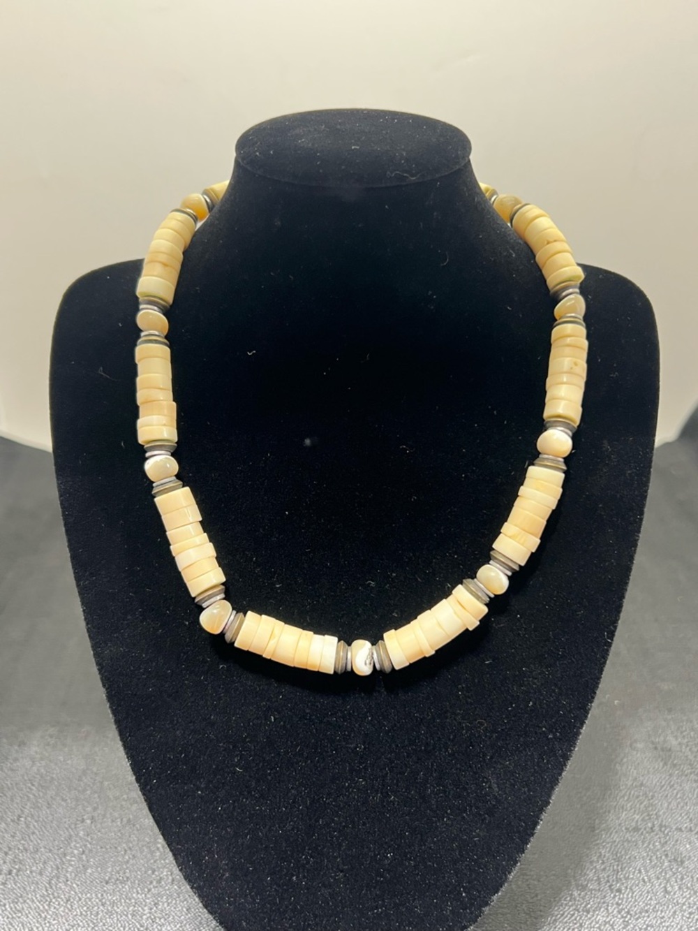 Off White Natural Shell Beaded Necklace